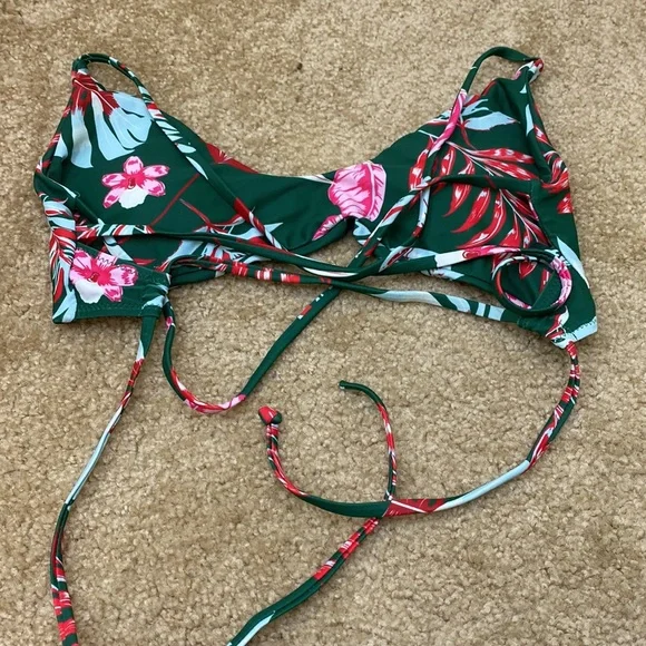Bikini top small - Picture 2 of 2